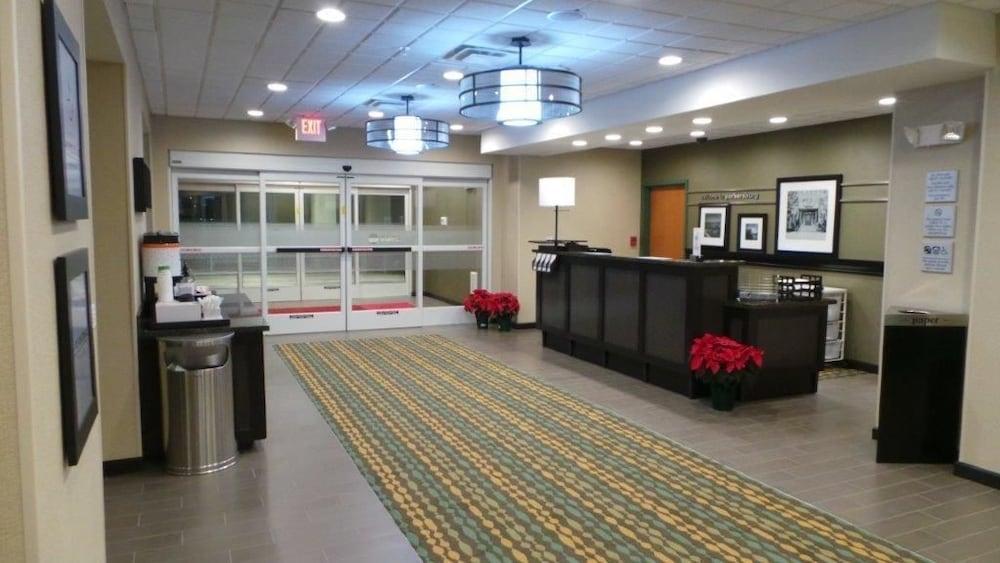 Hampton Inn And Suites Parkersburg Downtown Eksteriør bilde