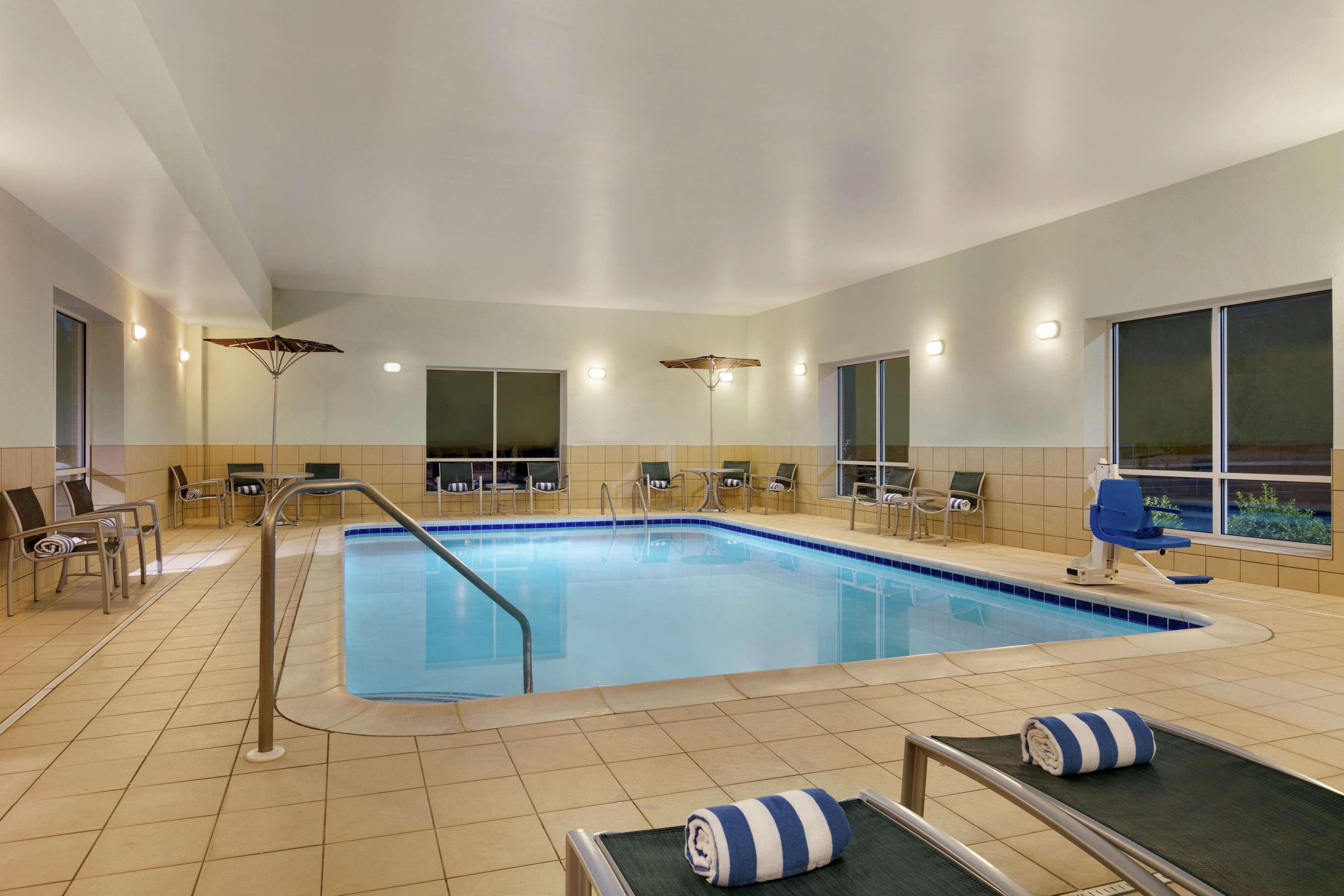 Hampton Inn And Suites Parkersburg Downtown Eksteriør bilde