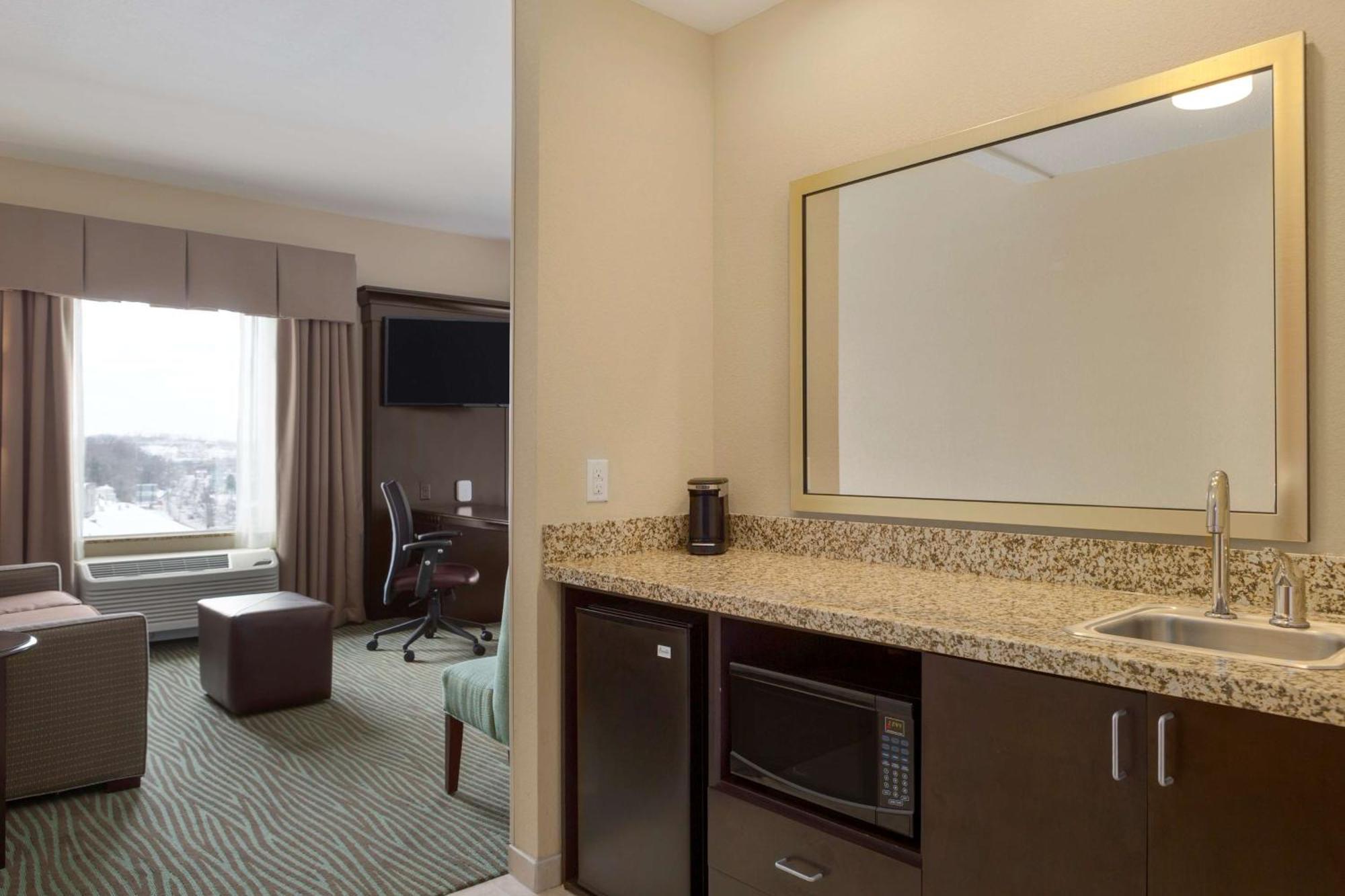 Hampton Inn And Suites Parkersburg Downtown Eksteriør bilde