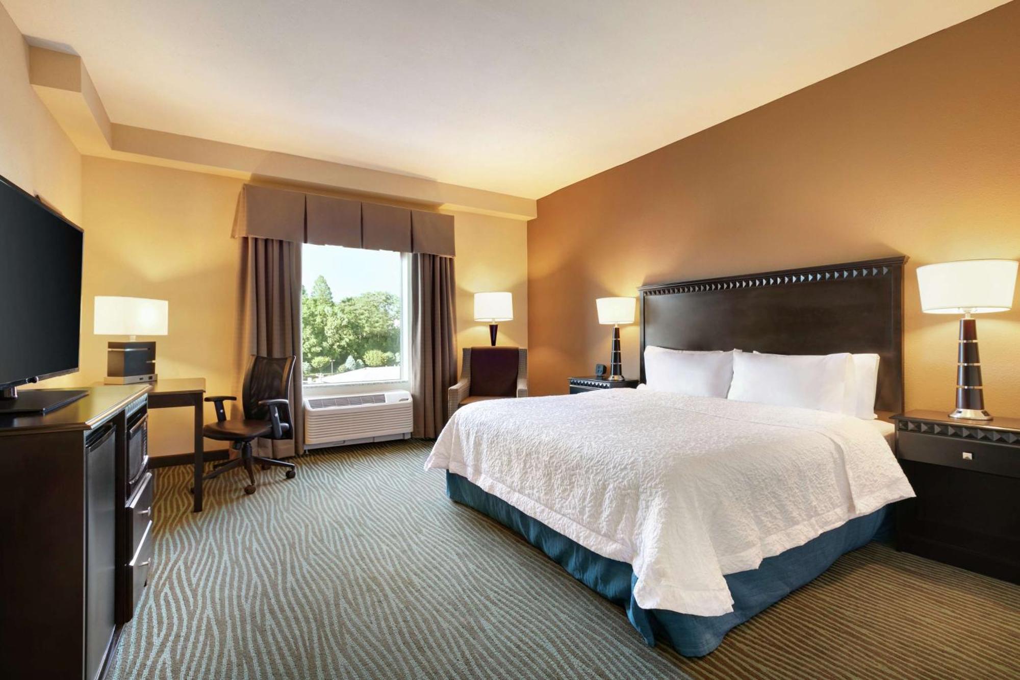 Hampton Inn And Suites Parkersburg Downtown Eksteriør bilde